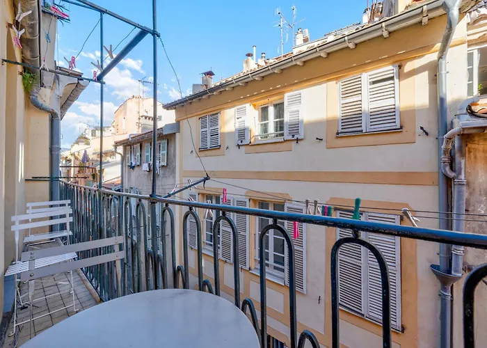 Vieux-Nice 2P Climatise Balcon